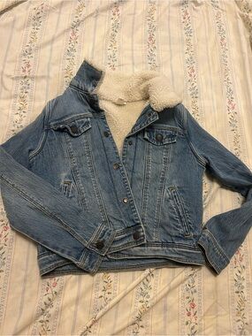 Cat & Jack blue denim jacket with cozy sherpa lining